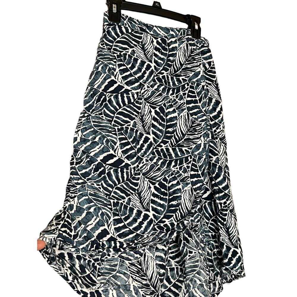 H&M womens wrap front leaves prints skirt high low white navy blue sz xs - Picture 11 of 16